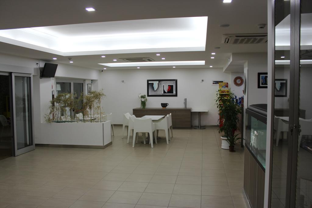 Hotel Poseidon Corigliano Calabro Εξωτερικό φωτογραφία