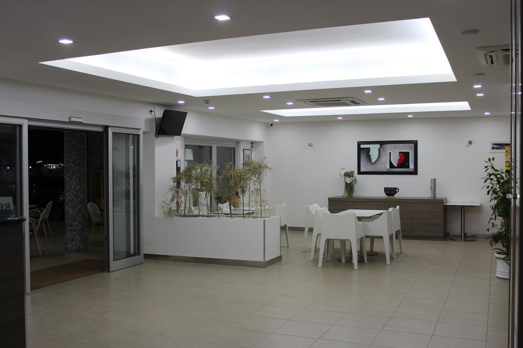 Hotel Poseidon Corigliano Calabro Εξωτερικό φωτογραφία