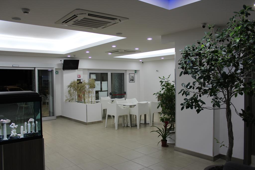 Hotel Poseidon Corigliano Calabro Εξωτερικό φωτογραφία