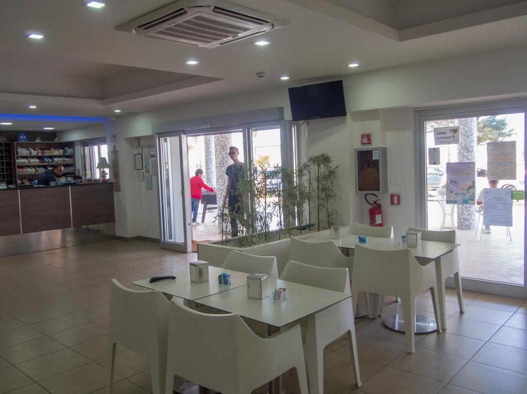 Hotel Poseidon Corigliano Calabro Εξωτερικό φωτογραφία